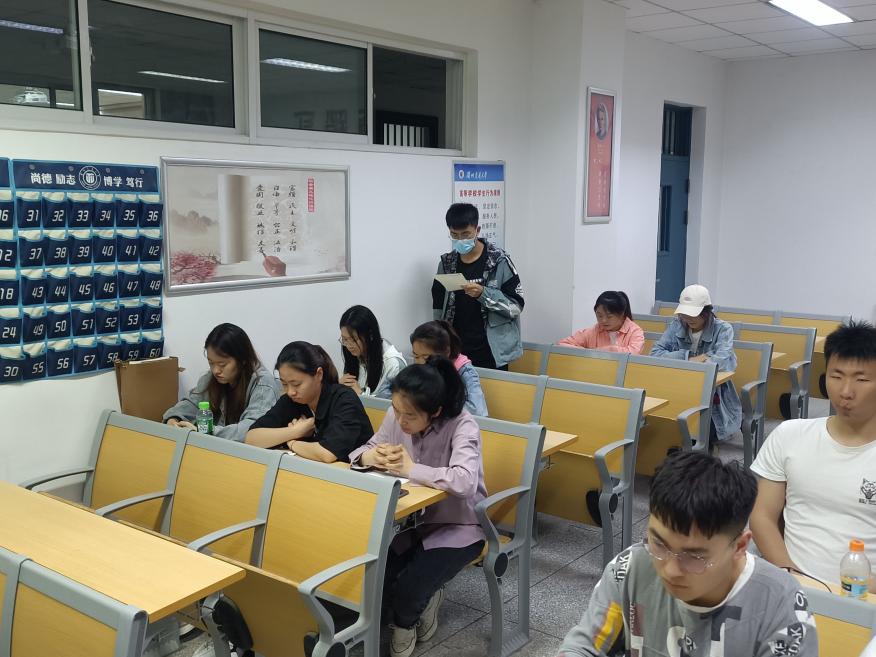 D3E8C97472D0535E4309EA4B687DA33C