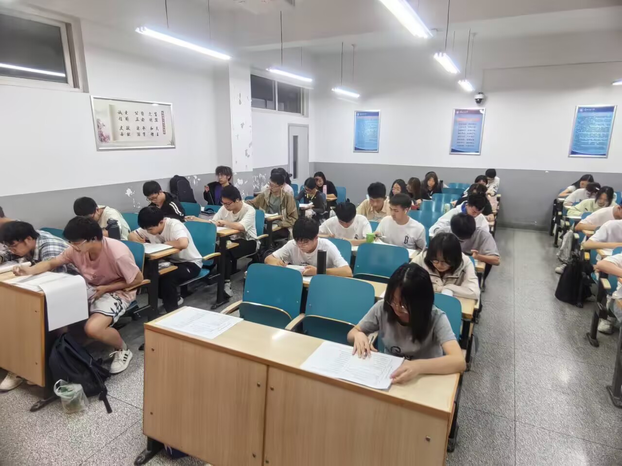 3AE34105A38E14D9E3EF91EC01BB7C87